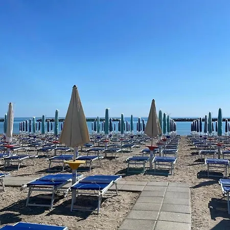Casa Giulietta - Ombrellone E 2 Lettini Inclusi Apartamento Porto SantʼElpidio