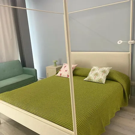 Casa Giulietta - Ombrellone E 2 Lettini Inclusi