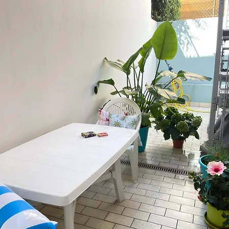Casa Giulietta - Ombrellone E 2 Lettini Inclusi